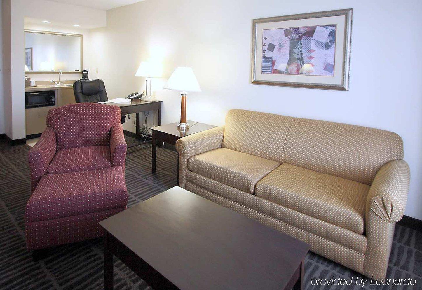 Hampton Inn & Suites Valdosta/Conference Center Pokoj fotografie